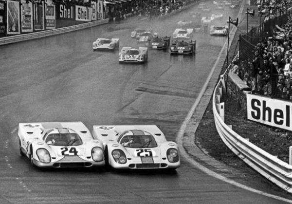 1.000 Kms de Spa- Francorchamps – Bélgica – 17/5/1970: As provas de endurance não proporcionam disputas diretas e os membros da mesma equipe correm em formação, guardando distâncias seguras uns dos outros, CERTO?  ERRADO! A temporada de 1970 viu uma feroz disputa entre as equipes Porsche e Ferrari. - Alfa Romeo Clube do Brasil