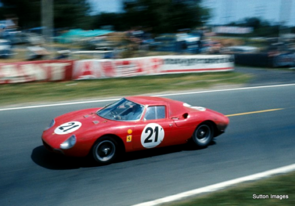 A inesperada vitória de Rindt/Gregory com a Ferrari 250 LM do NART em 1965 marcou também o último (até o momento) triunfo da Ferrari nas 24hs de Le Mans. - Alfa Romeo Clube do Brasil