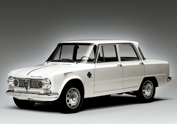 Giulia TI Super 1963. Imagem: Favcars.com - Alfa Romeo Clube do Brasil